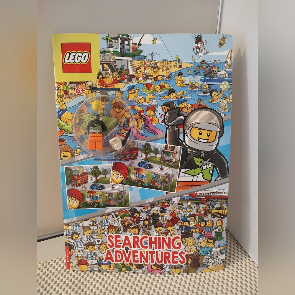Lego Searching Adventures Book with Minifigure NWT 2022 - Picture 1 of 3